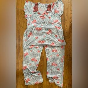 Women’s Lamaze Floral Maternity Pajamas - Size Large [EUC]